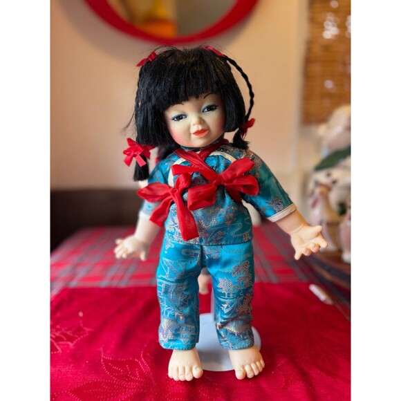 Vintage Chinese Passport Doll - Picture 1 of 6